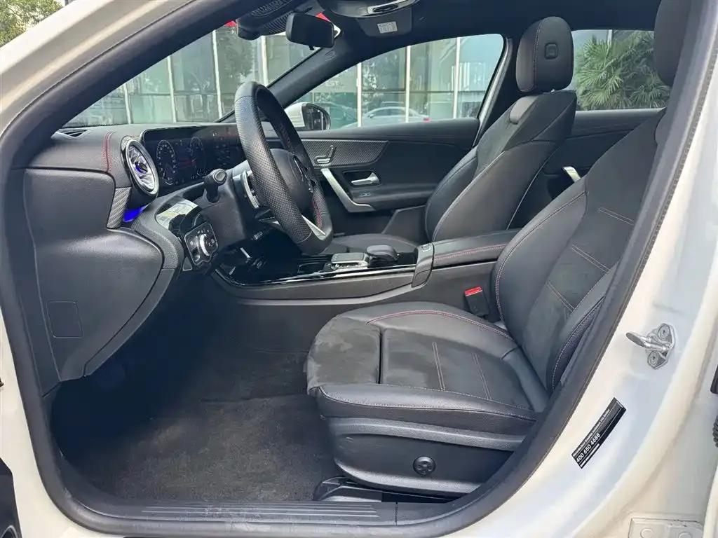 Mercedes-Benz A-Class 2023 из CN, фото 5
