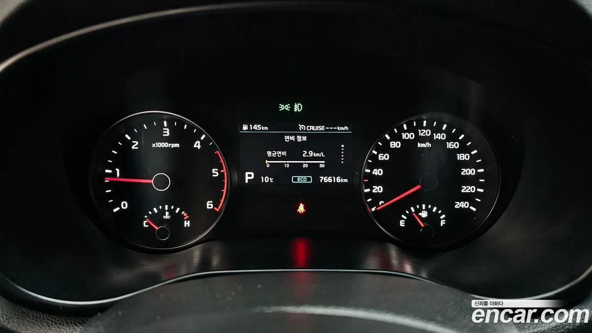 Kia Sportage — фото 8