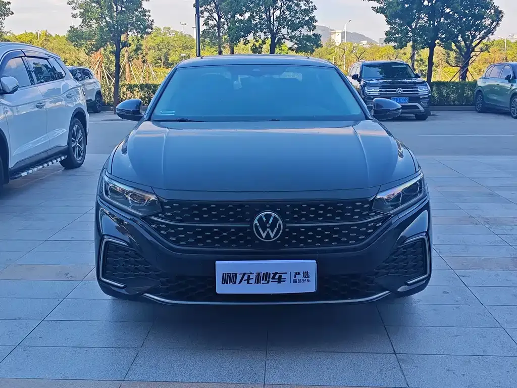 Volkswagen Passat 2024 из CN, фото 2