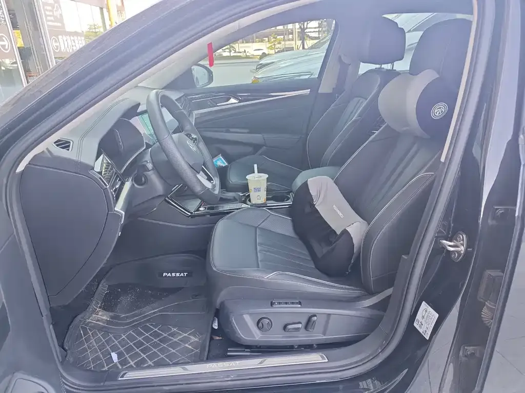 Volkswagen Passat 2024 из CN, фото 7
