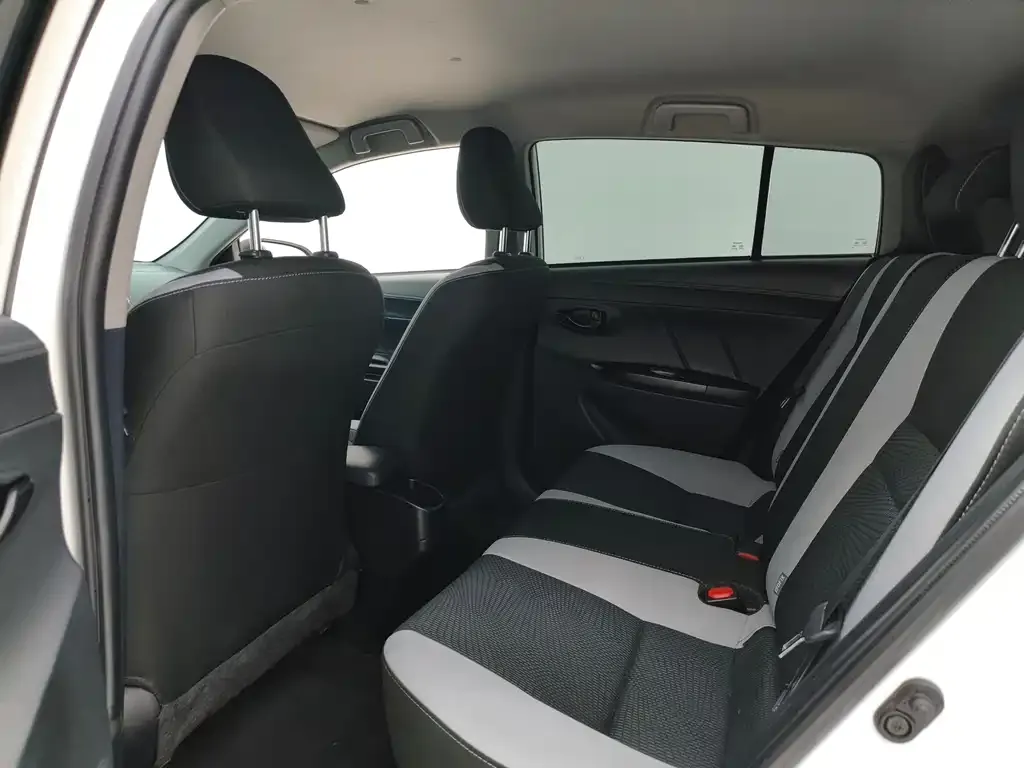 Toyota Yaris L 2022 из CN, фото 8