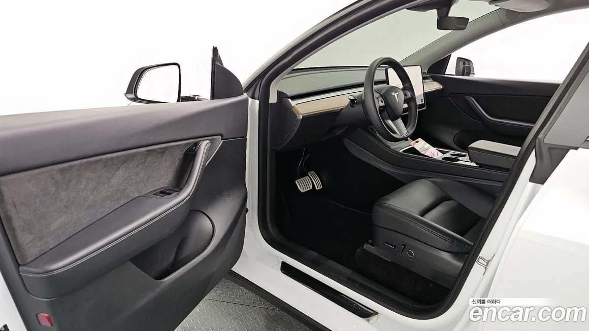 Tesla Model Y 2021 из KR, фото 10