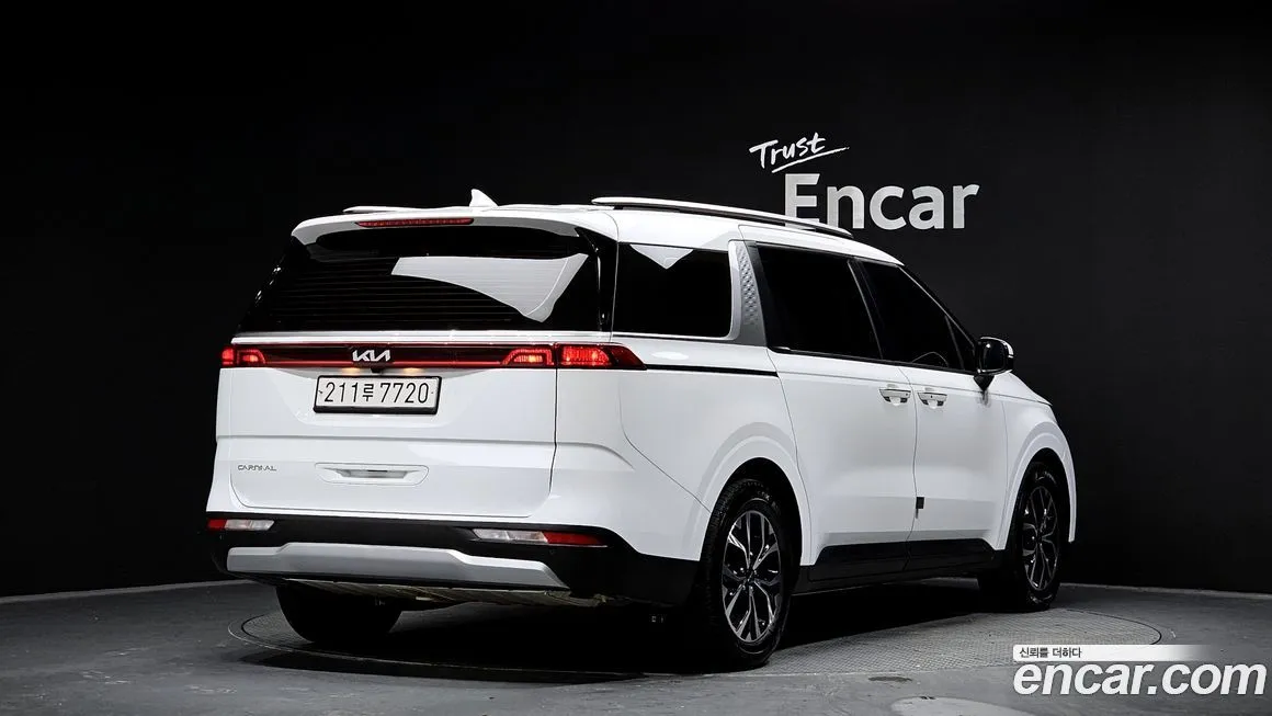 Kia Carnival — фото 2