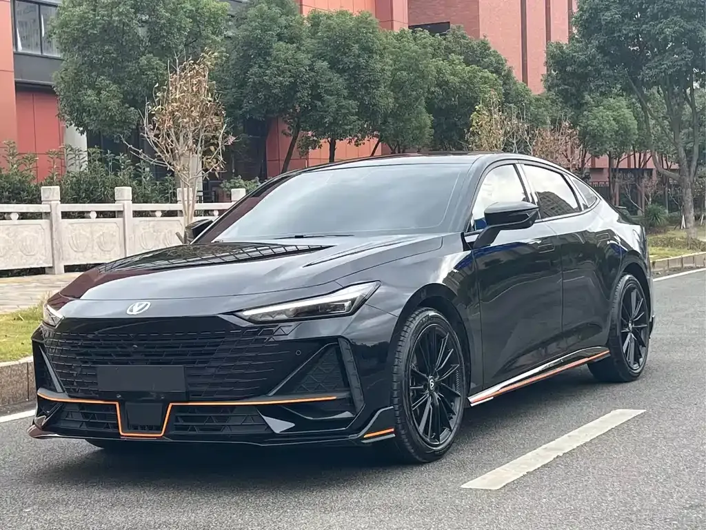 Changan UNI-V 2023 из CN, фото 1