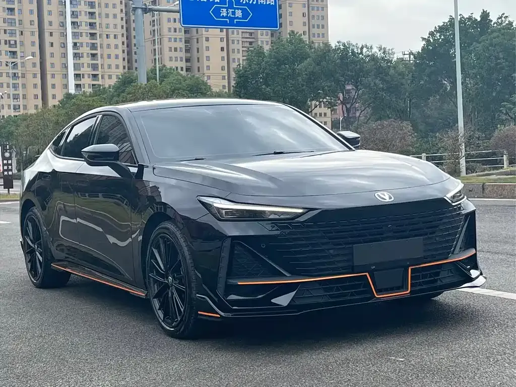 Changan UNI-V 2023 из CN, фото 2