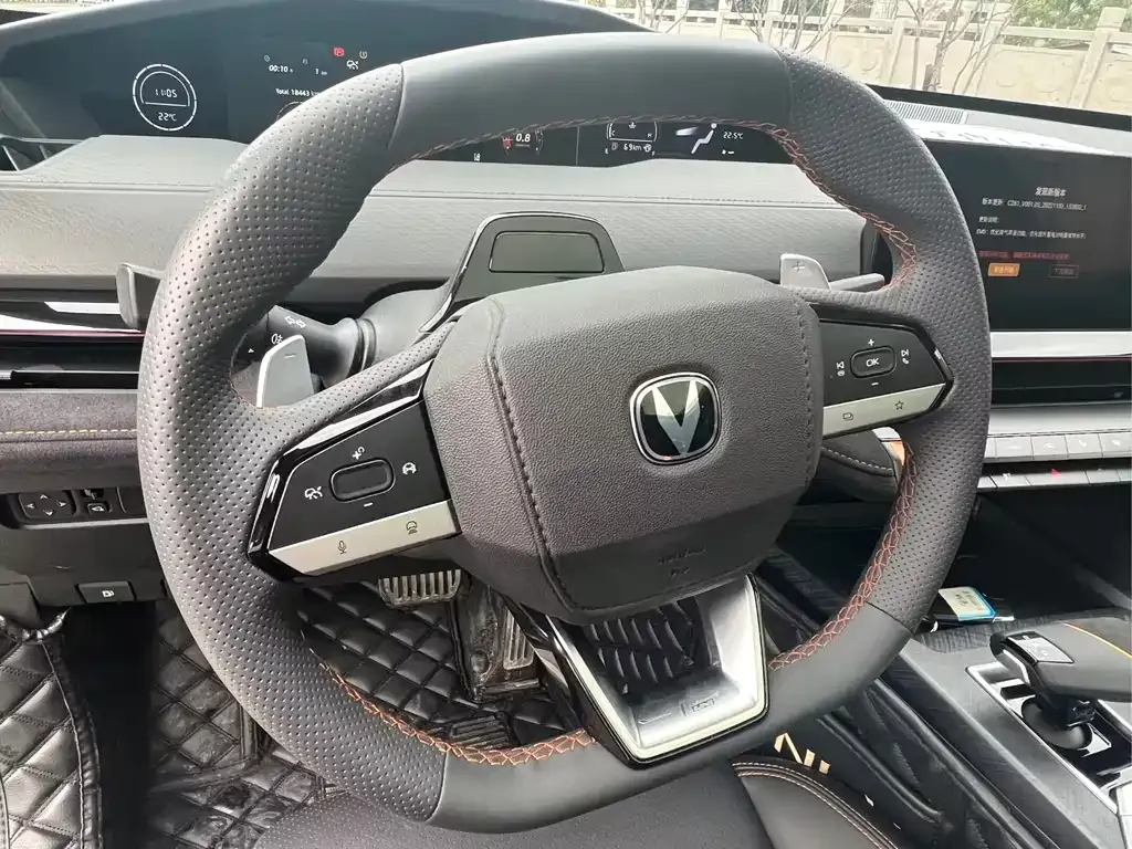 Changan UNI-V 2023 из CN, фото 8