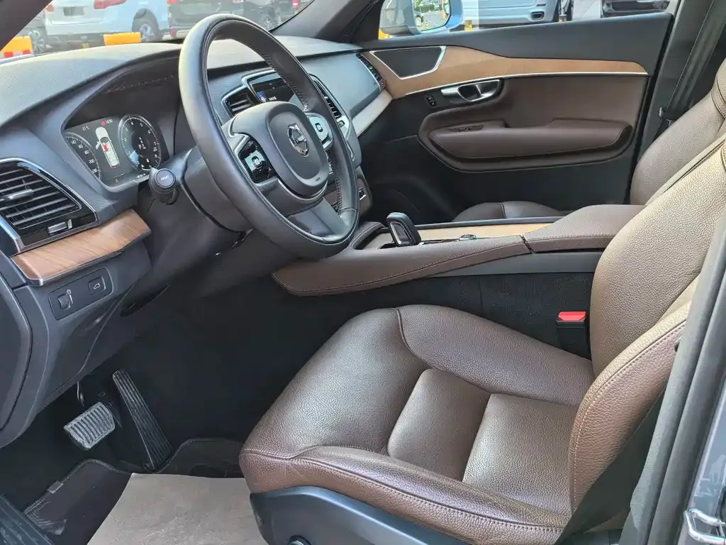 Volvo XC90 2021 из CN, фото 10