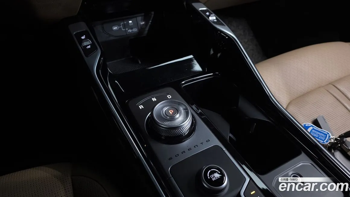 Kia Sorento — фото 9