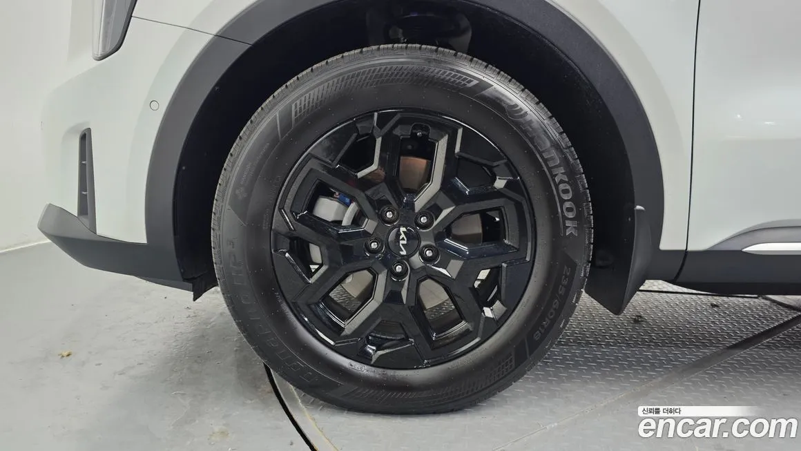Kia Sorento — фото 5
