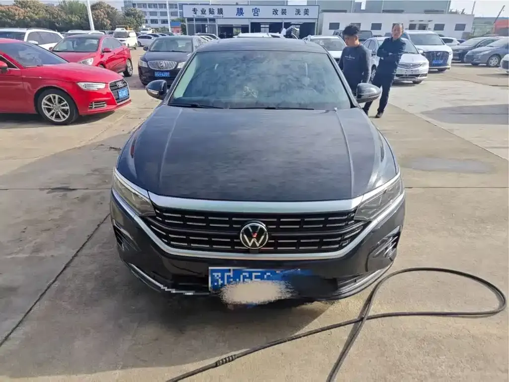 Volkswagen Passat 2022 из CN, фото 1