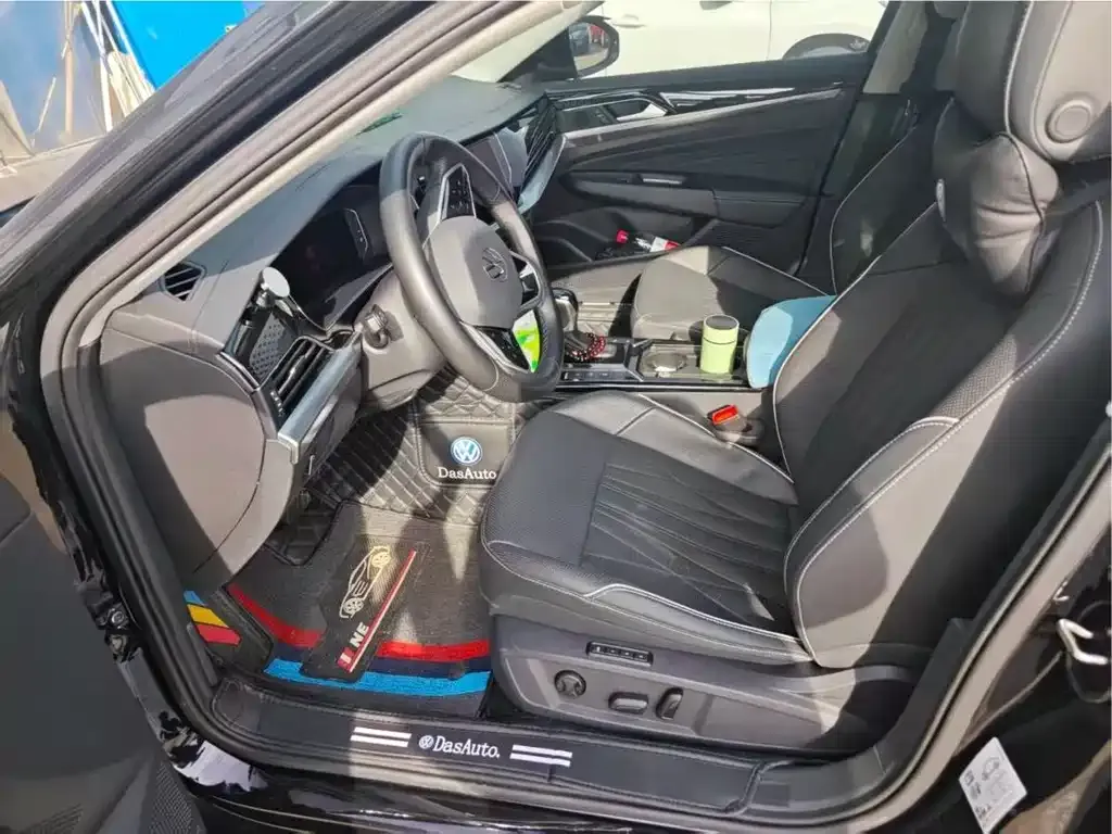 Volkswagen Passat 2022 из CN, фото 4