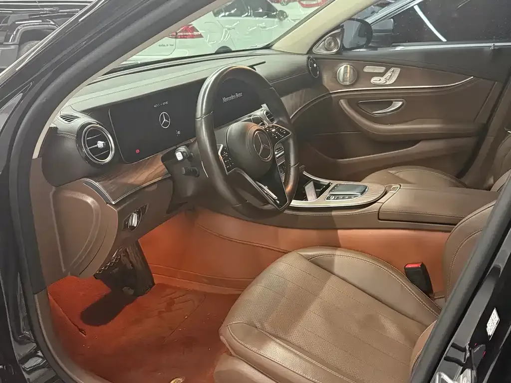 Mercedes-Benz E-Class 2023 из CN, фото 3