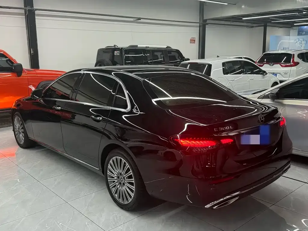 Mercedes-Benz E-Class 2023 из CN, фото 8