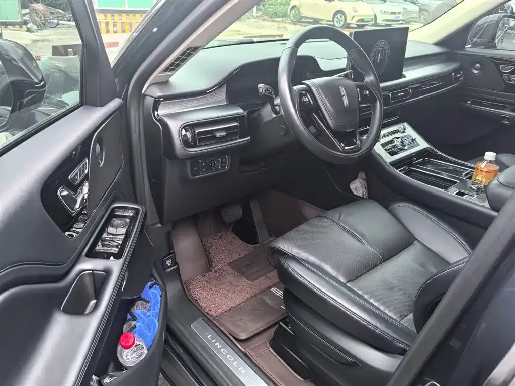 Lincoln Aviator 2023 из CN, фото 3