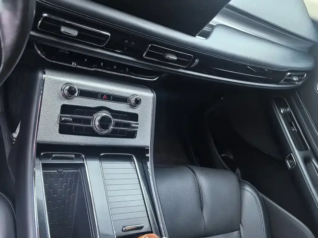 Lincoln Aviator 2023 из CN, фото 5