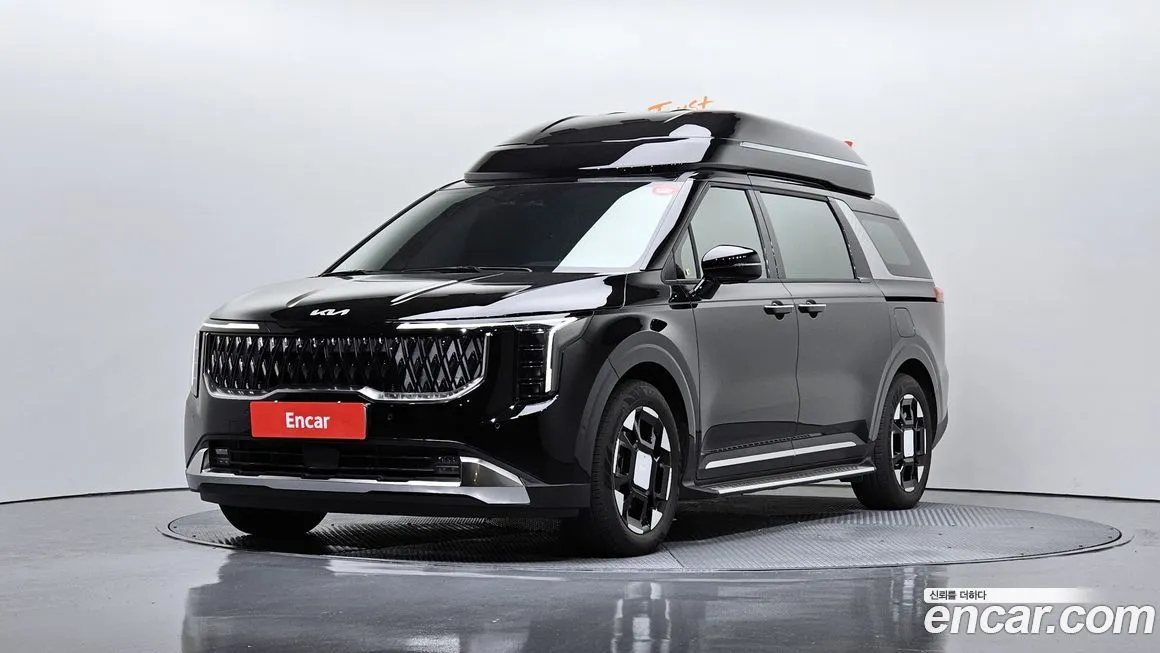 Kia Carnival — фото 1