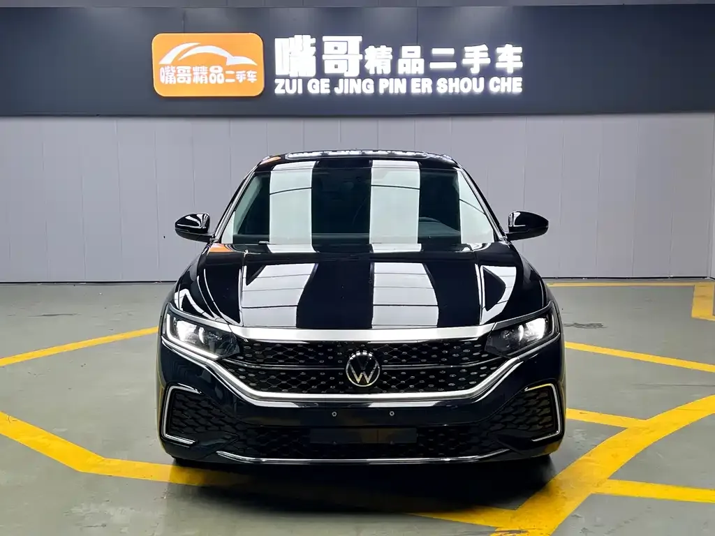Volkswagen Passat 2022 из CN, фото 2