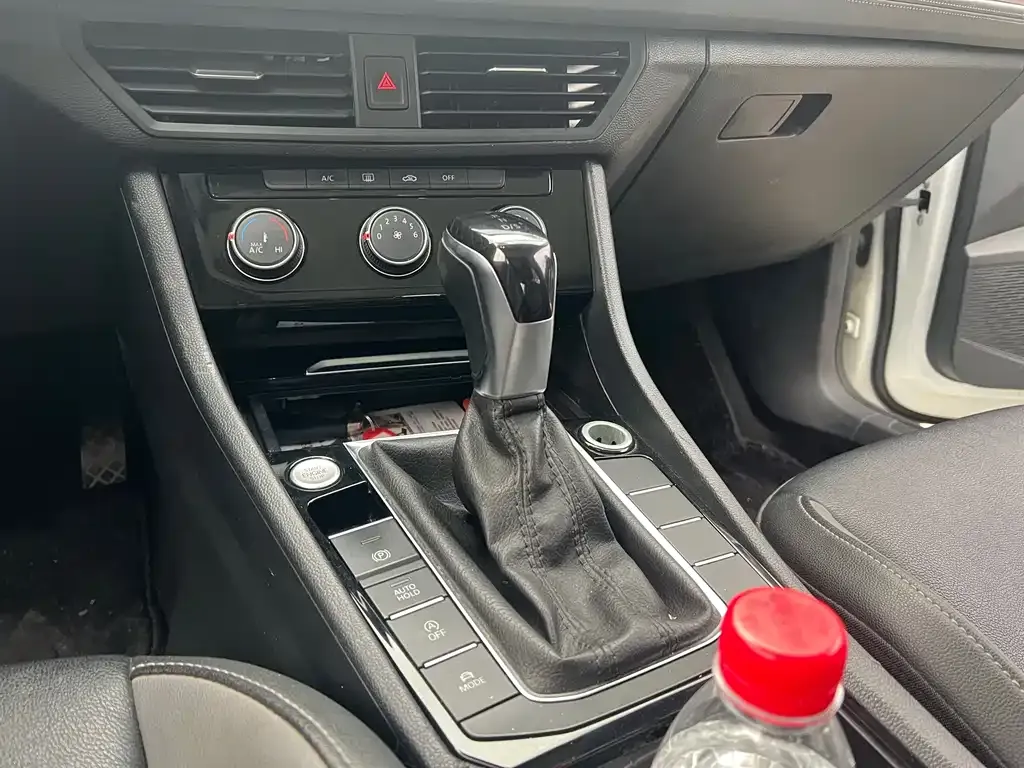 Volkswagen Sagitar 2021 из CN, фото 8