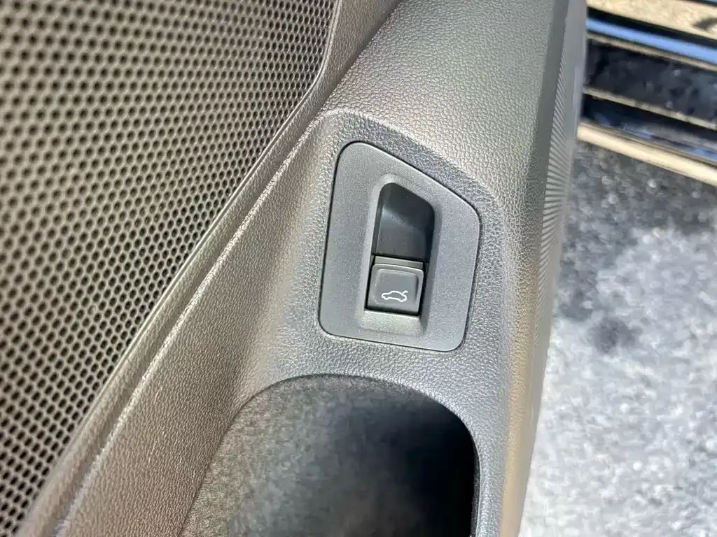Volkswagen Magotan 2023 из CN, фото 10