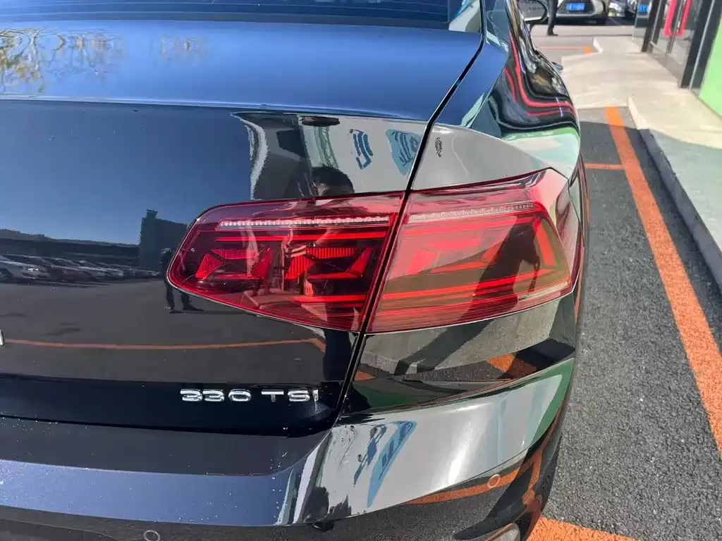 Volkswagen Magotan 2023 из CN, фото 5
