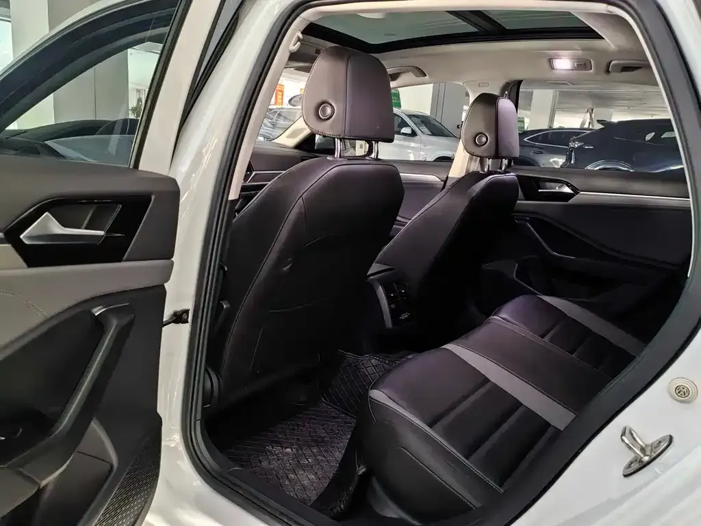 Volkswagen Sagitar 2022 из CN, фото 9