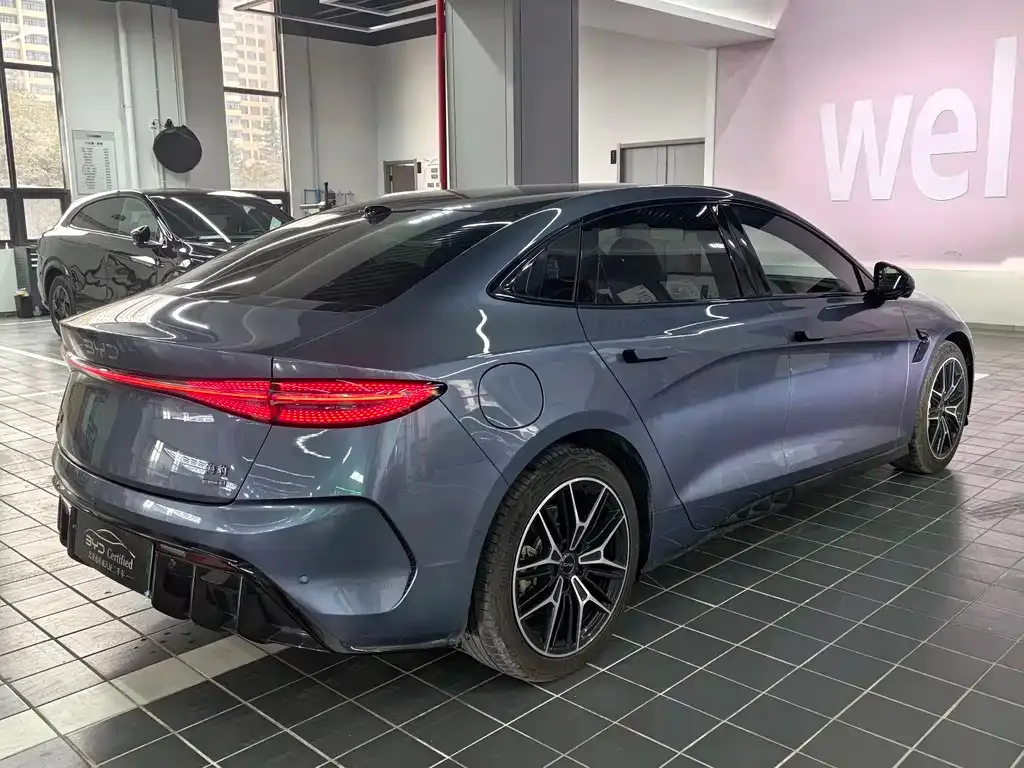 BYD Seal — фото 9