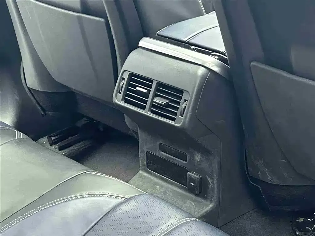 Land Rover Velar 2023 из CN, фото 8
