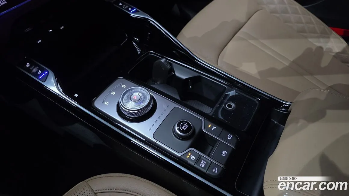 Kia Sorento — фото 9
