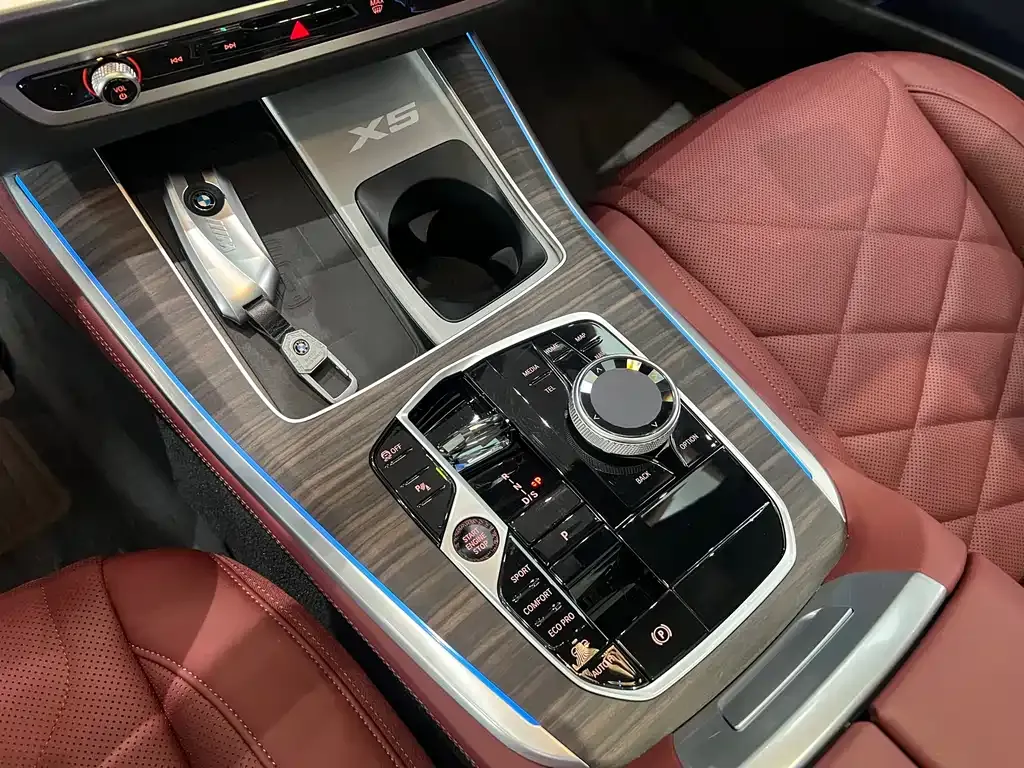 BMW X5 2024 из CN, фото 3