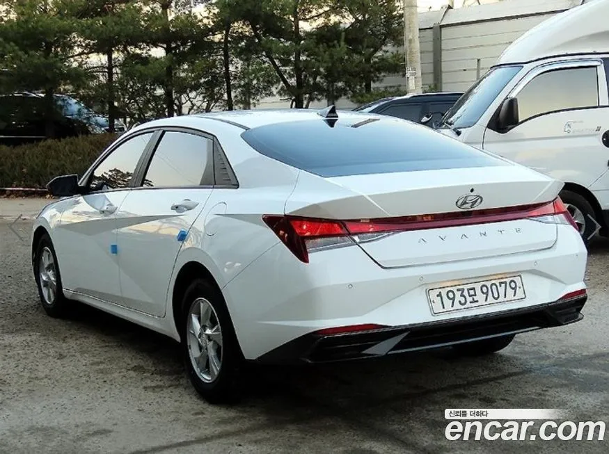 Hyundai AVANTE — фото 3