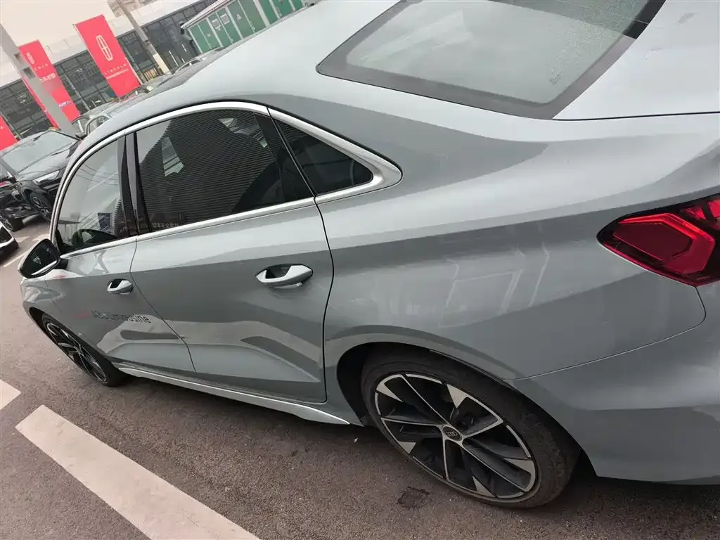 Audi A3 2024 из CN, фото 5