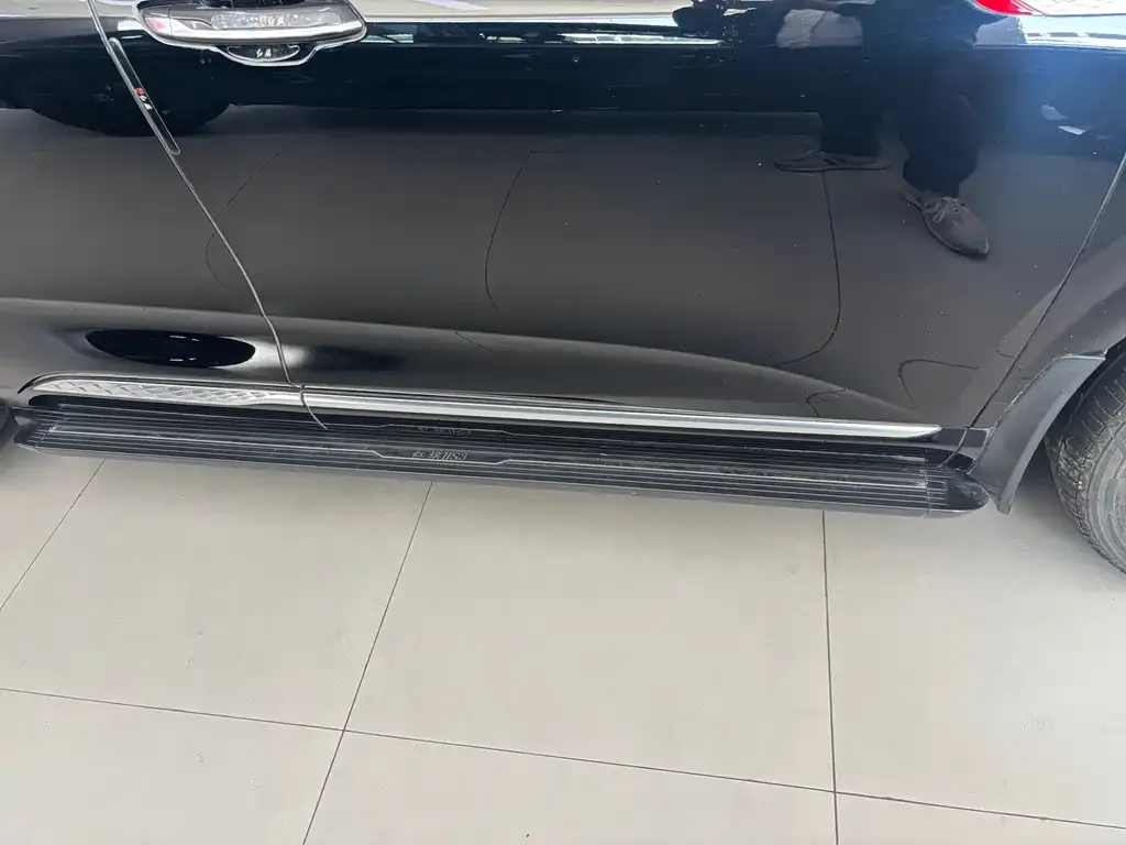 Hongqi HS3 PHEV 2024 из CN, фото 4