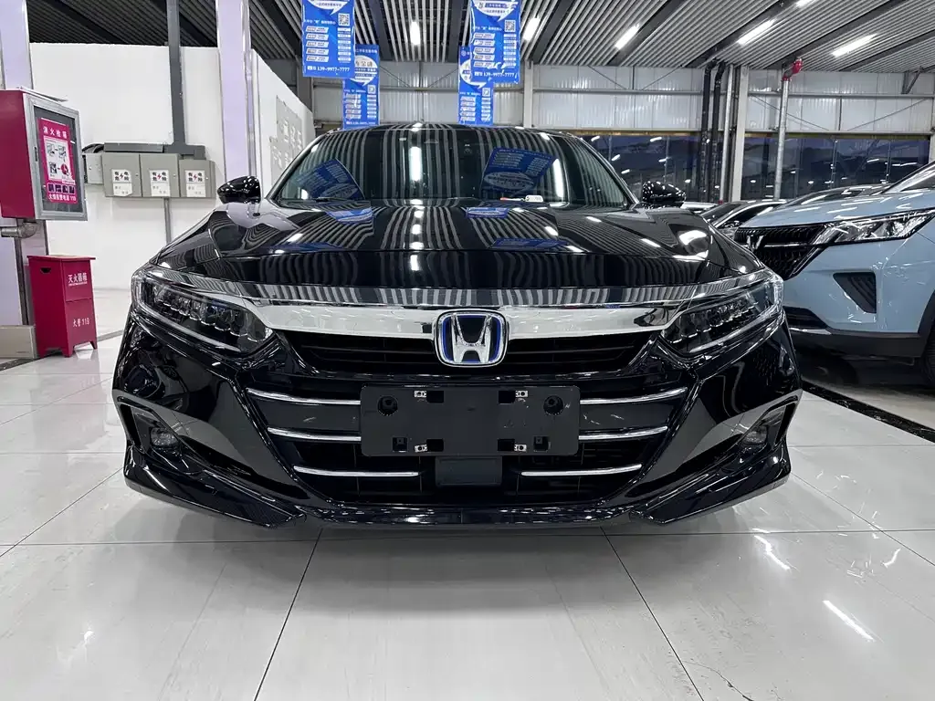 Honda Accord 2023 из CN, фото 2