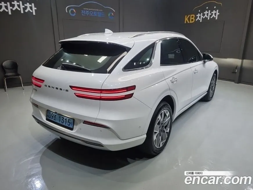Genesis GV70 2022 из KR, фото 3
