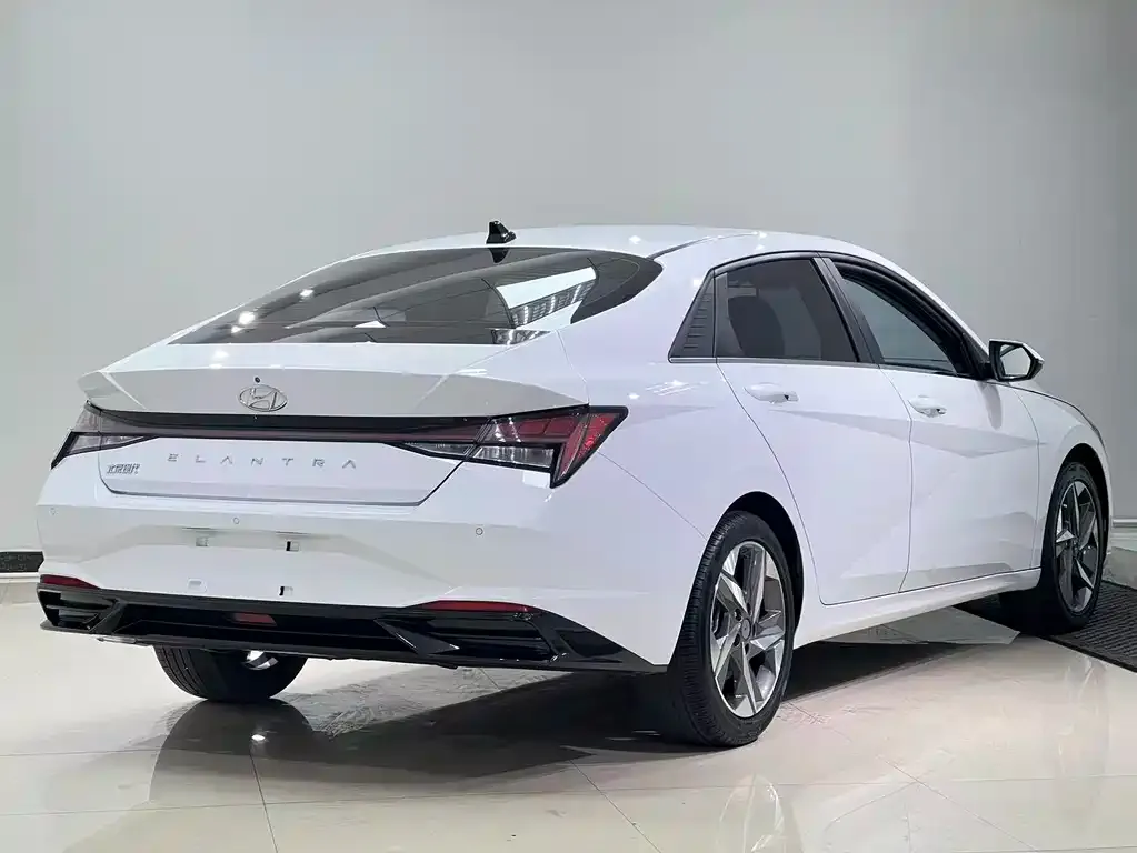 Hyundai Elantra 2021 из CN, фото 4