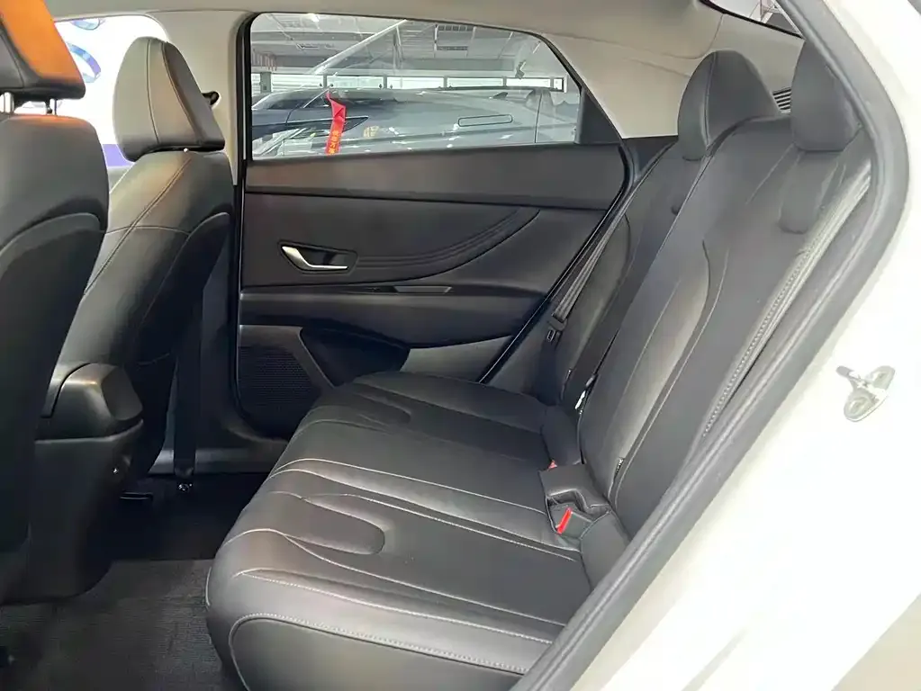 Hyundai Elantra 2021 из CN, фото 8
