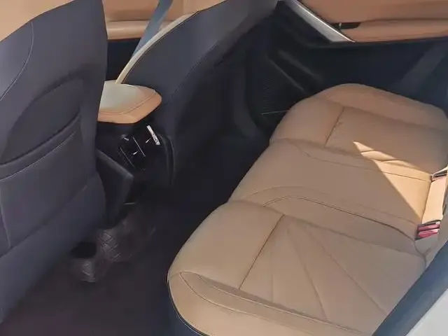 Geely Boyue L 2023 из CN, фото 4