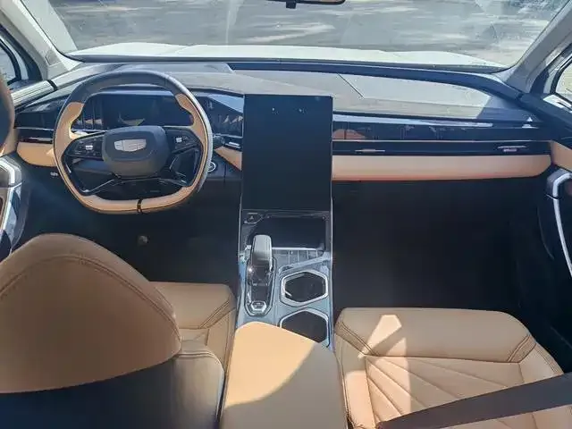 Geely Boyue L 2023 из CN, фото 5