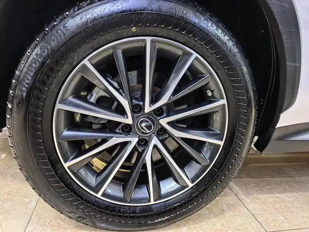 Lexus NX 2022 из CN, фото 9