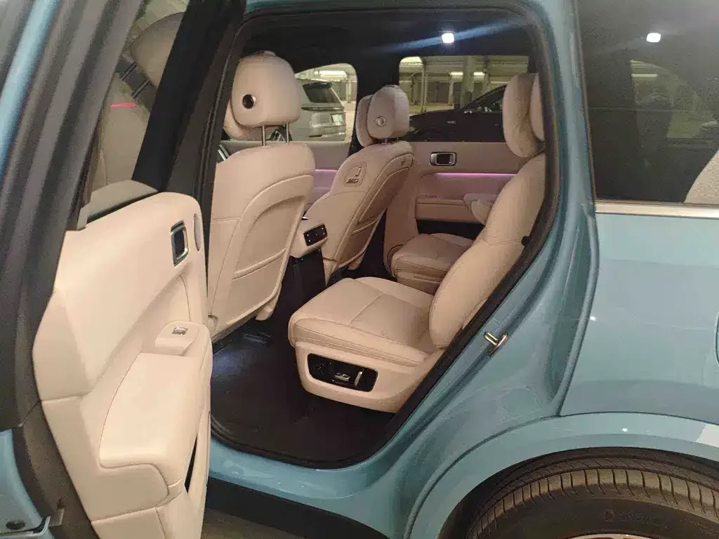 Li Auto L8 2024 из CN, фото 4