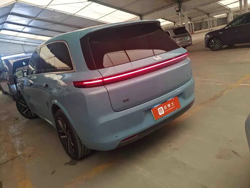 Li Auto L8 2024 из CN, фото 8