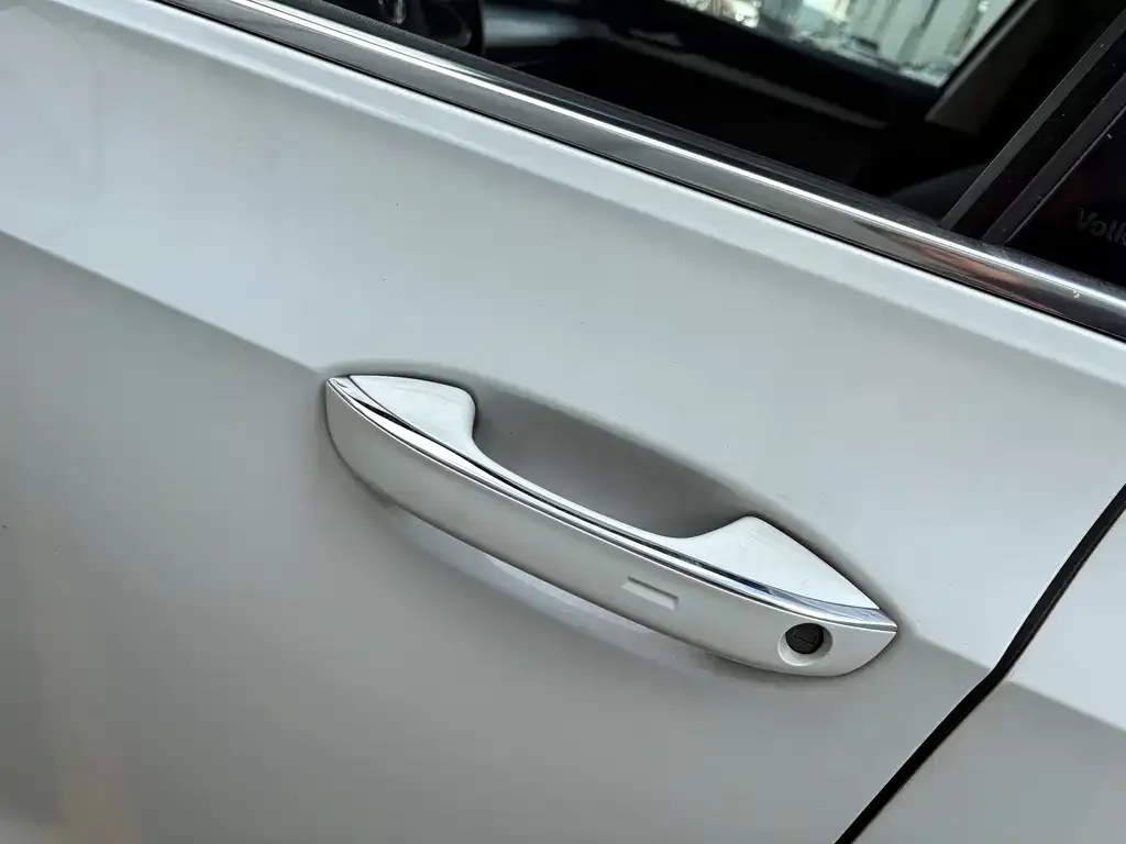 Volkswagen Golf 2022 из CN, фото 8