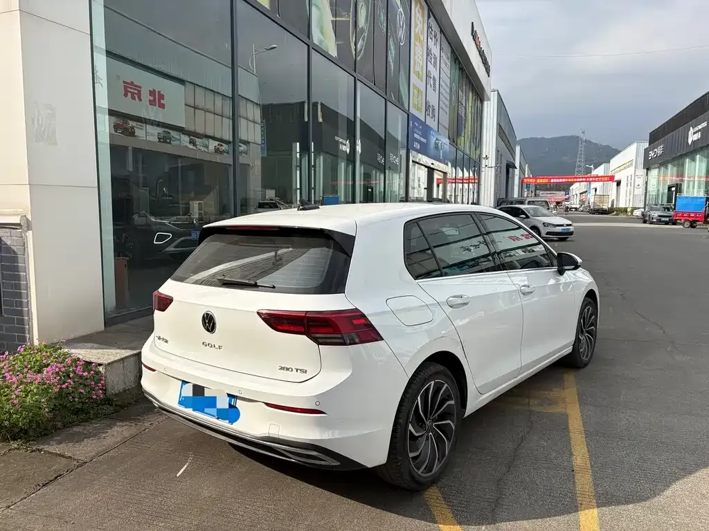 Volkswagen Golf 2022 из CN, фото 9