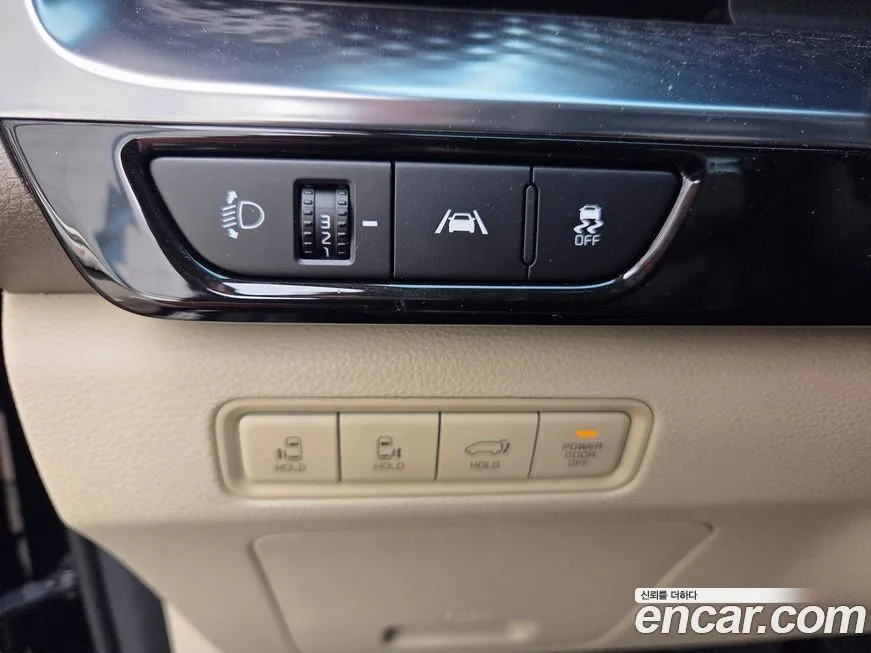 Kia Carnival — фото 10