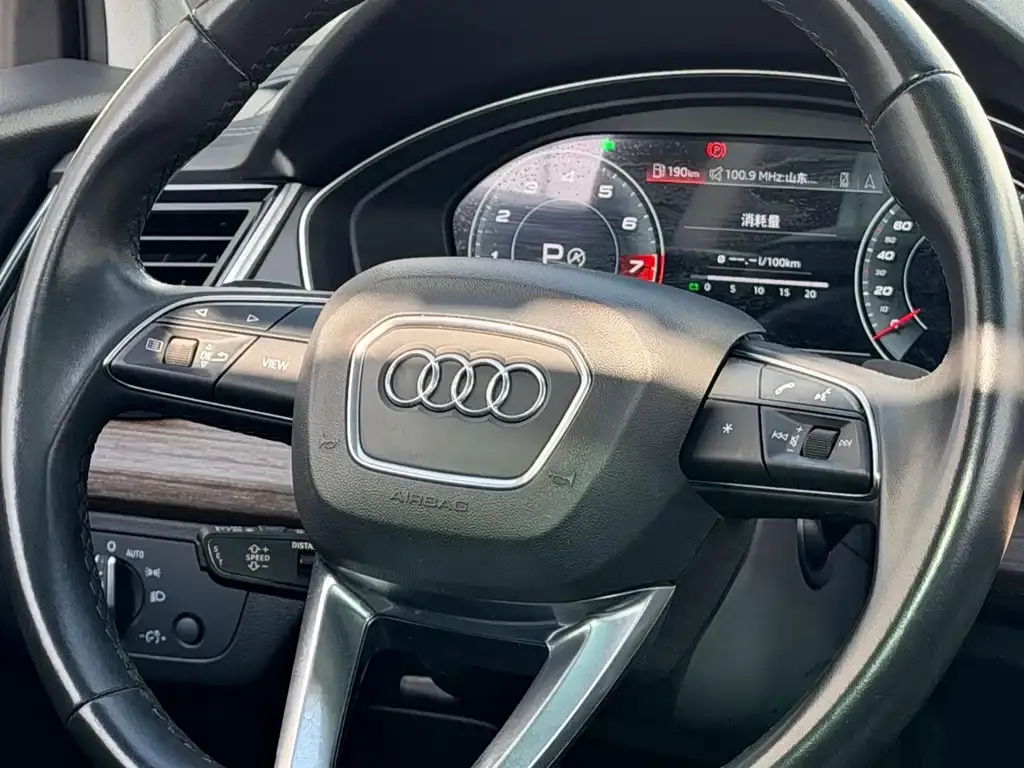 Audi Q5L 2021 из CN, фото 6