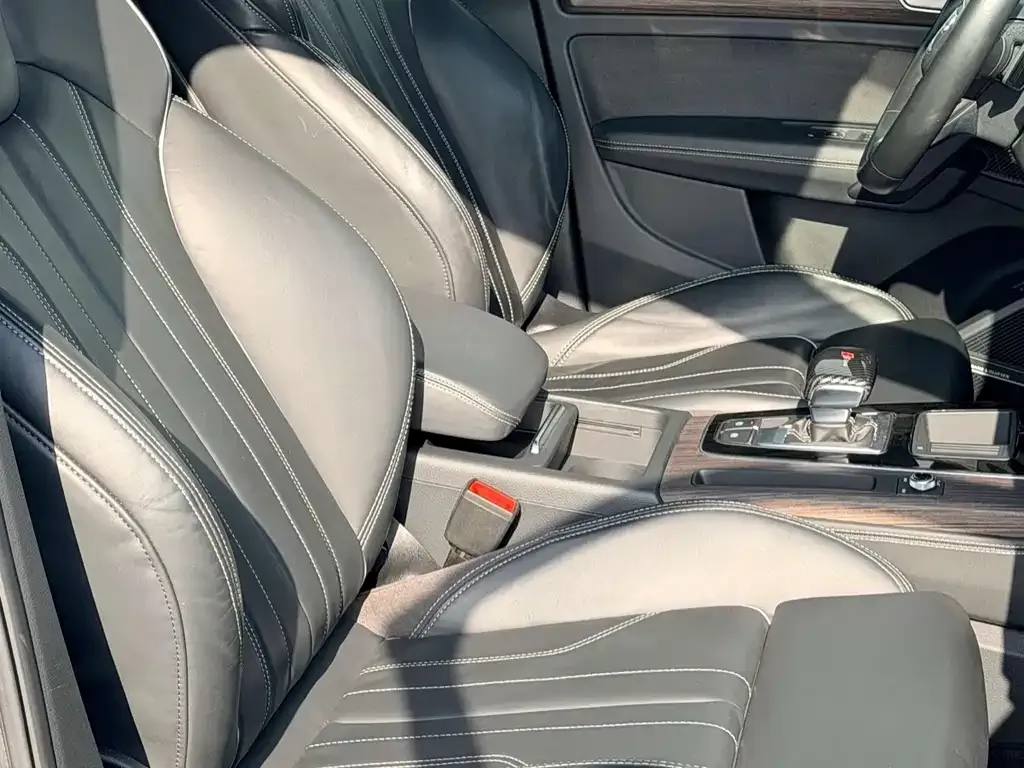 Audi Q5L 2021 из CN, фото 9