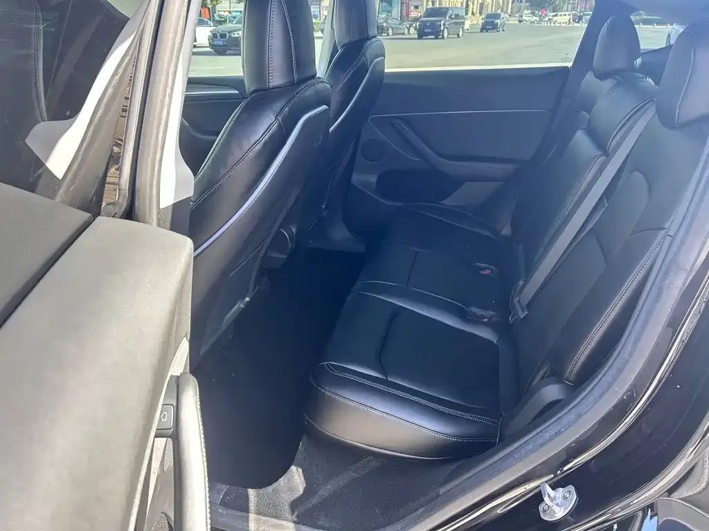 Tesla Model Y 2022 из CN, фото 7