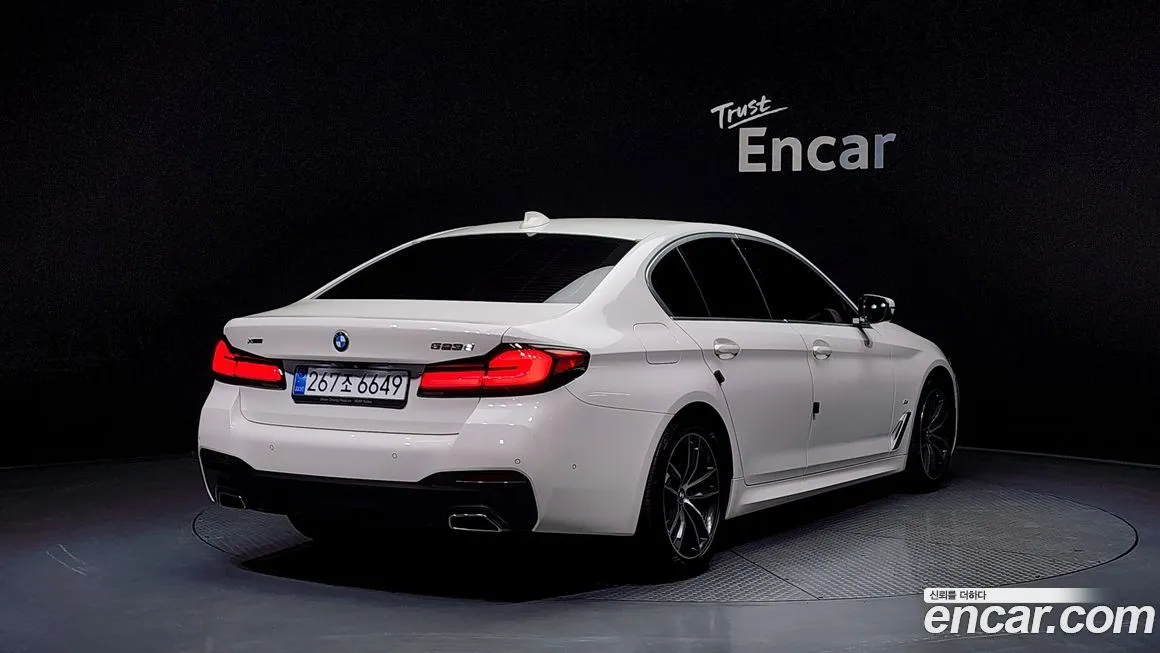 BMW 5-Series 2022 из KR, фото 2