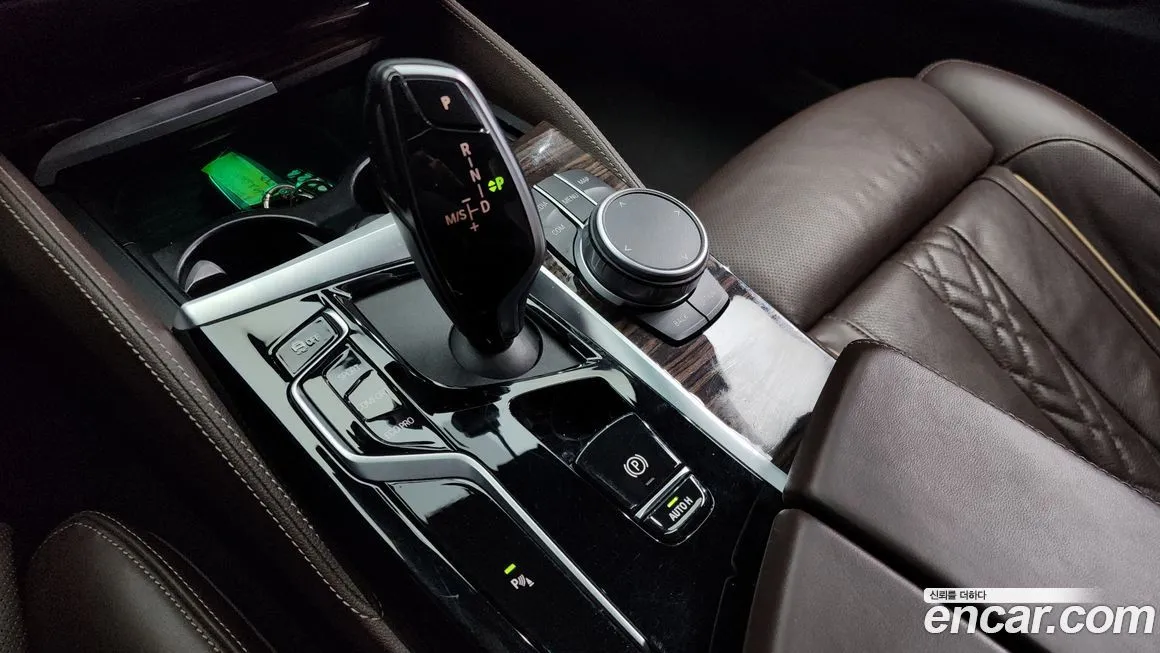 BMW 5-Series 2022 из KR, фото 9