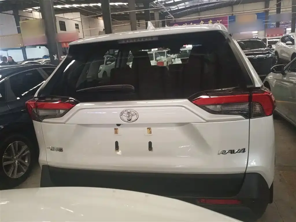 Toyota RAV4 2021 из CN, фото 6